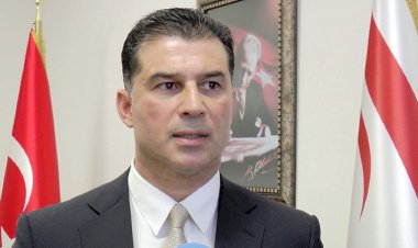 KKTC eski Başbakanı 'milletvekilliğinden' istifa etti