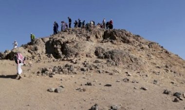 UHUD ŞEHİTLERİ'NİN FAZİLETİ