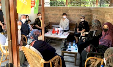 Konya Valisi'nin eşi Dr. Ruhan Özkan'dan şehit aileleri derneklerine ziyaret