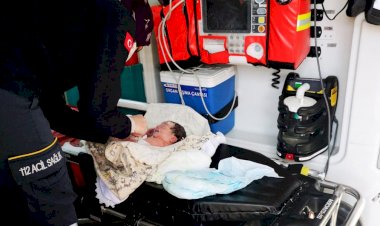 Kadın polis çevirme yerinde doğum yaptırttı