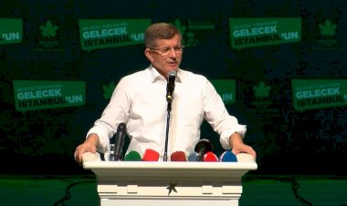 Davutoğlu'ndan Van'da anadilde eğitim çıkışı