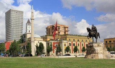 Sende mi Arnavutluk? O da Yunanistan’ı tuttu