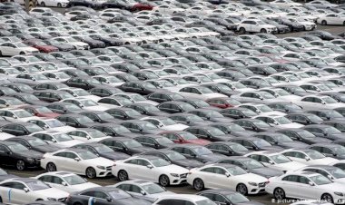 Lüks ithal otomobillerde ÖTV artırıldı