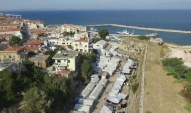 26 Türk vatandaşı sığınmacı iki balıkçı teknesiyle Yunanistan'ın Sakız Adası'na kaçıp 'siyasi iltica talebinde bulundu'