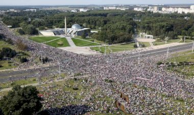 Belarus'ta gazetecilerin akreditasyonları iptal edildi
