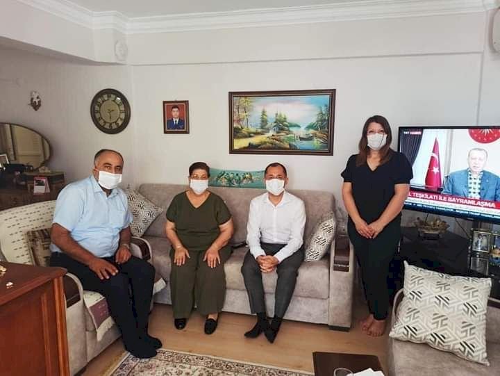Didim'in yeni kaymakamından ilk ziyaret şehit ailelerine