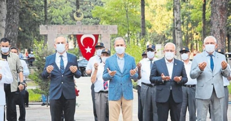 Tosyalı’dan şehitlik ziyareti