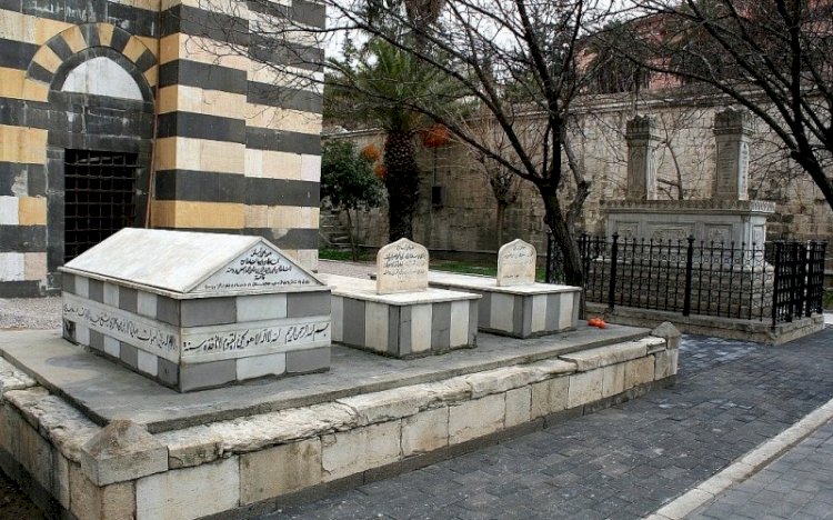 “Vahdeddin Han Şam’da yatıyor. Biz onun ülkemize getirilmesini istiyoruz.
