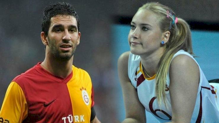 Arda Turan ve Derya Çayırgan, Galatasaray'da buluştu