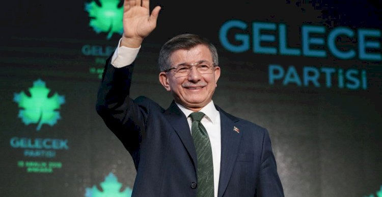 Davutoğlu: Kendimi hiçbir zaman sağcı olarak görmedim