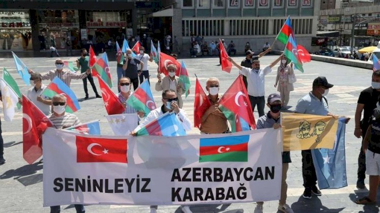 Lafa gelince destek çok ama mitinge gelen maalesef yok