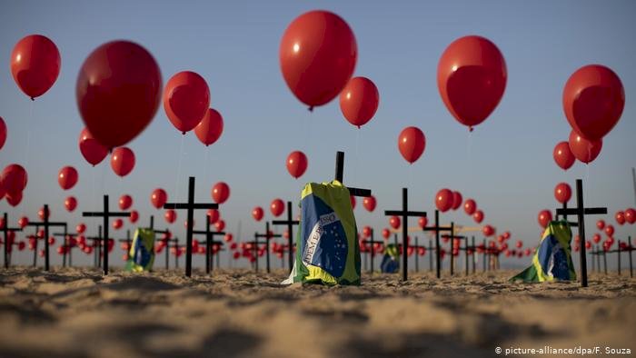 Brezilya'da ölü sayısı 100 bini aştı