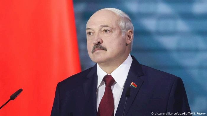 Lukaşenko göstericilere "koyun" dedi