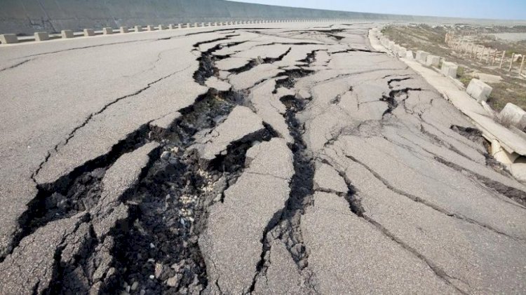 Türkiye’de büyük deprem olabilecek 8-9 il ve ilçe var!