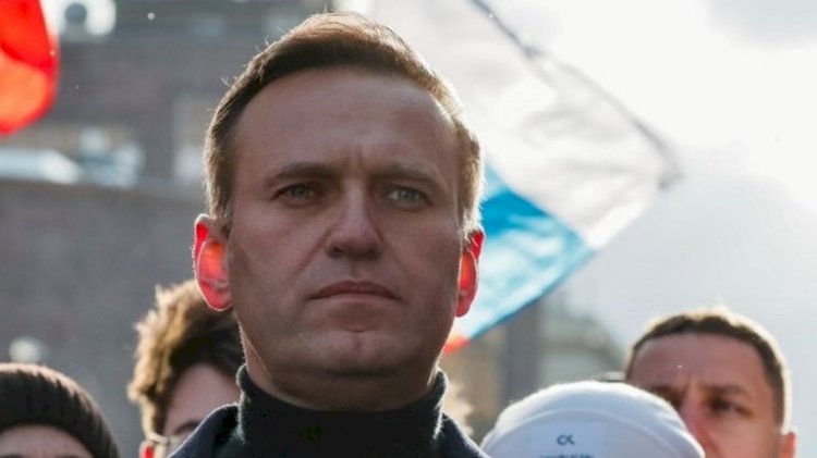 AFP: 'Zehirlendiği şüphesiyle' hastaneye kaldırılan Rus muhalif lider Navalni, tedavi için Almanya'ya getirilecek