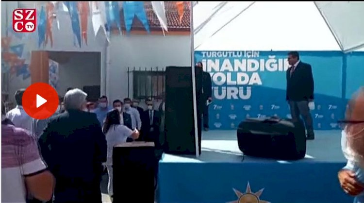 AKP kongresinde kürsüye tekme atıldı!