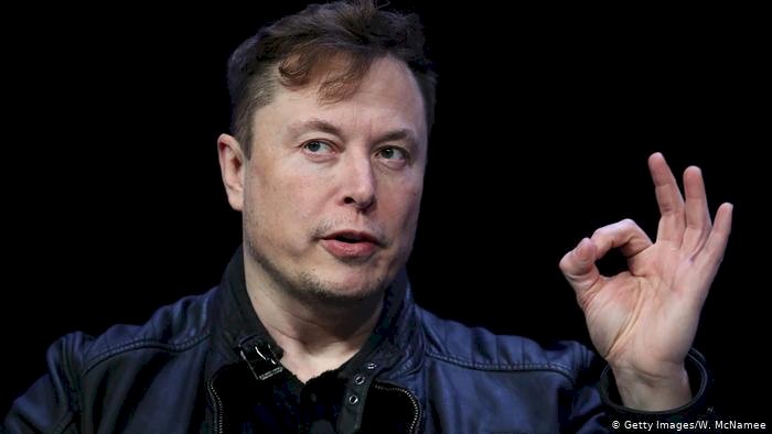Elon Musk’tan insan beyni için çip