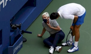Novak Djokovic, vurduğu topun hakeme isabet etmesi üzerine ABD Açık'tan diskalifiye edildi