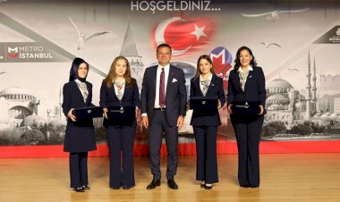 YENİ KADIN TREN SÜRÜCÜLERİ BRÖVELERİNİ  İMAMOĞLU’NUN ELİNDEN ALACAK
