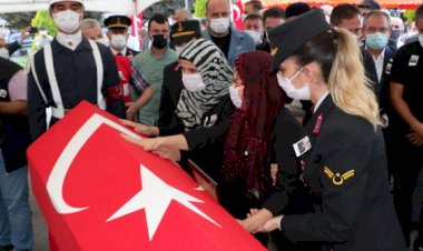 Şehit Yüzbaşı son yolculuğuna uğurlandı