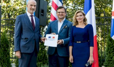 UKRAYNA, BİARRİTZ ORTAKLIĞININ TAM ÜYESİ OLDU