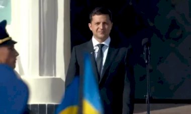 ZELENSKIY: UKRAYNALILAR BAŞKANLARININ HANGİ DİNDEN OLDUĞUNA ALDIRMAZ