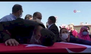 Ağrılı şehit gözyaşlarıyla son yolculuğuna uğurlandı