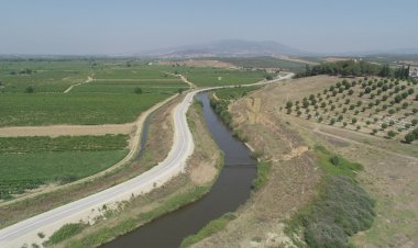 3 İlçe Arasında 40 Kilometrelik Beton Yol Uygulaması