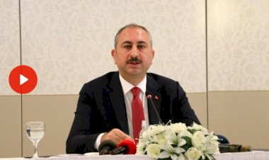 Adalet Bakanı: Mahkemeleri etkilemeye çalışmak suç