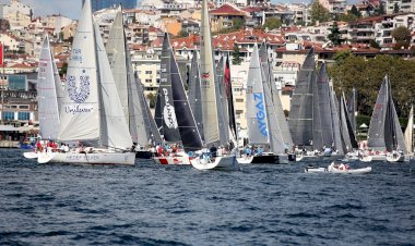 İSTANBUL BOĞAZI’NDA YELKEN ŞÖLENİ