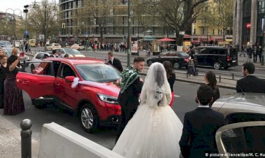 Kına gecesi ve düğün Hamm'ı korona merkezine çevirdi