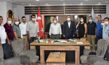 BAŞKAN BAYAR’DAN İYİ PARTİ’YE ‘HAYIRLI OLSUN’ ZİYARETİ