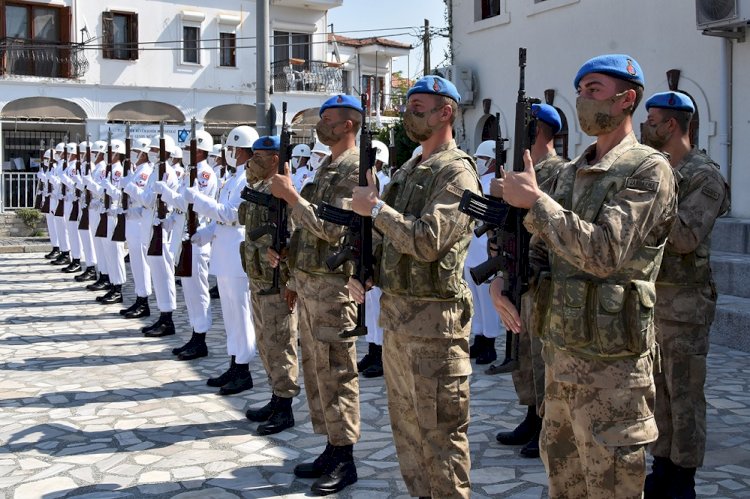 FOÇA’DA GAZİLER GÜNÜ TÖRENİ