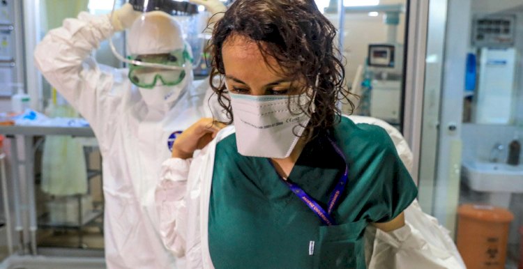 Akdeniz Üniversitesi Hastanesi'ndeki sağlık çalışanlarının takdire şayan mücadelesi