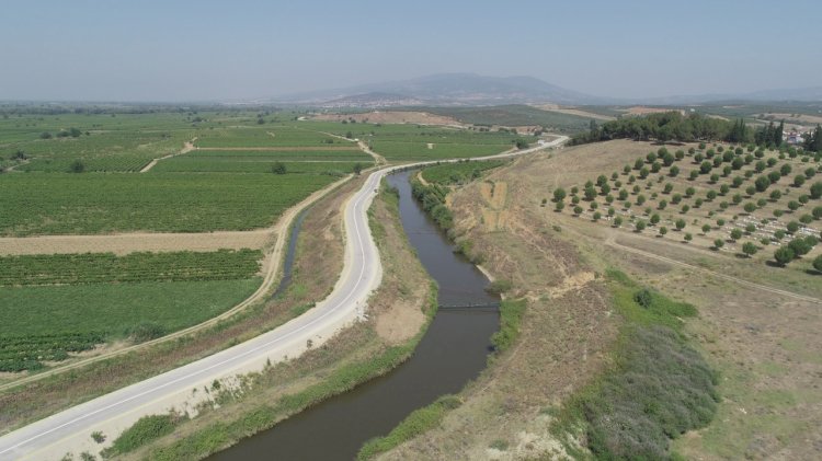 3 İlçe Arasında 40 Kilometrelik Beton Yol Uygulaması