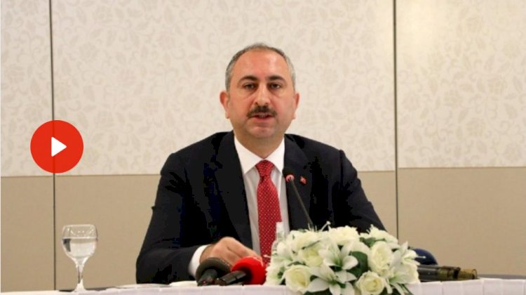 Adalet Bakanı: Mahkemeleri etkilemeye çalışmak suç