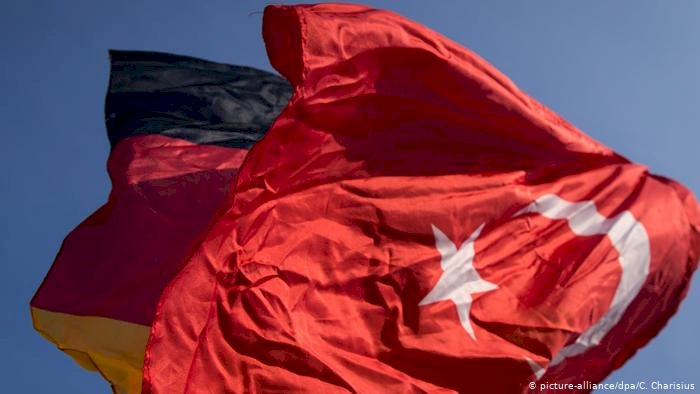 MİT’in Almanya’daki faaliyetleri siyasi partilerin odağında