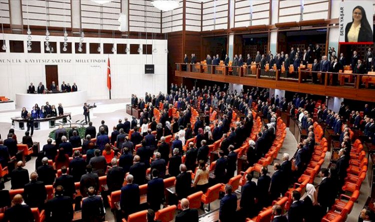 Meclis’te yalnızca AKP teklifleri yasalaştı. MHP bile komisyona takıldı