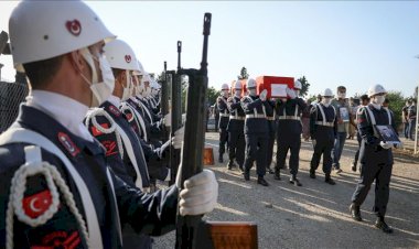 Şehit Jandarma Uzman Çavuş Hüseyin Yırtıcı son yolcuğuna uğurlandı
