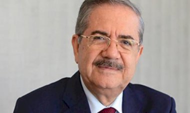 Taha Akyol yazdı.  Hukuk niye zayıf?