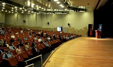 Rektör Budak, araştırma üniversitesi hedefli sunumlarına devam ediyor