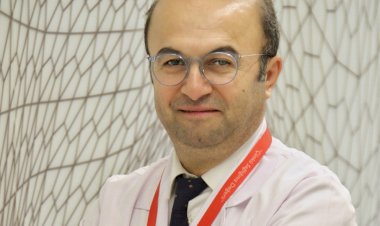 GÖRME ALANINIZDA SİNEKLER UÇUŞUYORSA…
