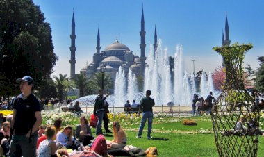 TURİST SAYISI AĞUSTOSTA DA AZALDI