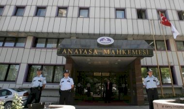 Işık polemiği: AYM üyelerinin yasalardaki karşılığı