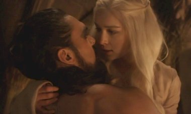 Game of Thrones'un Jamie'sinden Emilia Clarke'ın tecavüz sahnesi hakkında ilginç açıklamalar