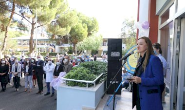 DEÜ REKTÖRÜ NÜKHET HOTAR GETAT MERKEZİNİ AÇTI