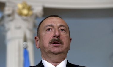 Aliyev Fransız Televizyonununda Macron'u Yalanladı
