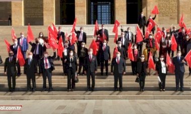 Astsubaylar gününde Atatürk ve şehitleri andılar