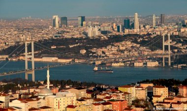 Kathimerini: ABD Boğazlar'a alternatif rota oluşturacak