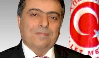 Bir dönemin ünlü Sağlık Bakanı MHP'li Osman Durmuş hayatını kaybetti